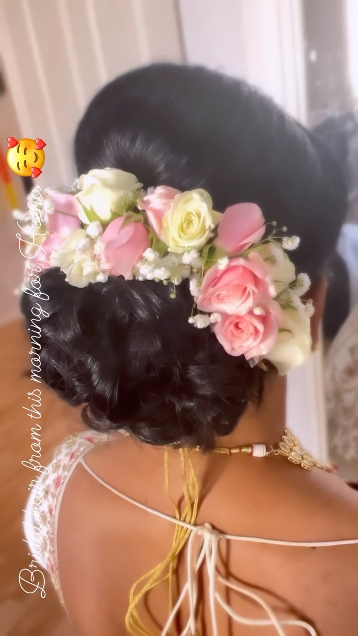 ✨ H E E N A ✨

Bridal hair for the sweetest @heen4_chauhan 🥰

———————————————————————————
❗️Taking all 2022/2023 bridal and 2022 non-bridal bookings! Secure a booking for your next event via the link in my bio.
———————————————————————————
❗️1:1 Personal Makeup Lessons Now Available. Enquire via the website in bio for more information.
———————————————————————————
#makeupartistsydney  #sydneymakeupartist #sydneymakeupartists  #sydney #bridalhair #bridalflowers #flower-garland #maccosmetics #bridalmakeup #brideoftheday #glammakeup #indianwedding #weddingmakeup #indianbride #reelitfeelit #sydneybride #dewyskin #southasianweddings #bride #inianwedding #indianbride #instafashion #indianbride #dulhan #sydneybridalmakeup #weddingsutra #bridalhairstyle